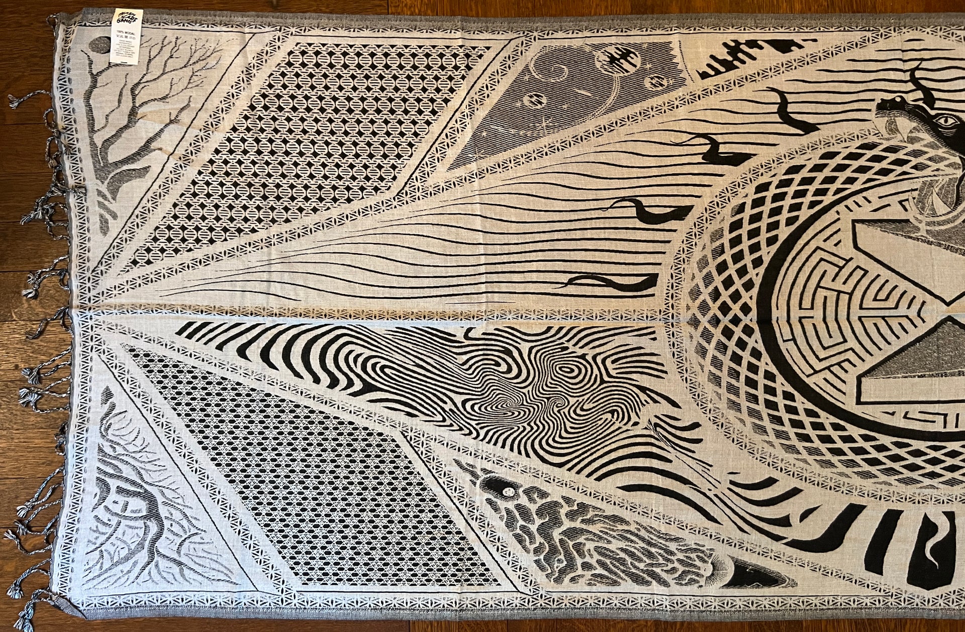 Labyrinth of Time - Premium Scarf